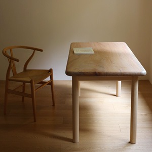 Ding-Dong table (느티나무 우드슬랩 테이블)